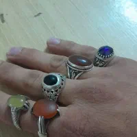 ۵ عدد انگشتر نقره برای فروش دارم