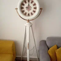 ساعت ایستاده