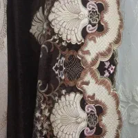 پرده حریر ترک گل برجسته با والن مخمل و نگین دوزی|پرده، رانر، رومیزی|هشتگرد, هشتگرد قدیم|دیوار