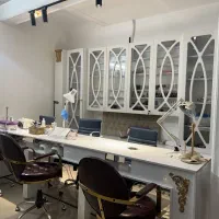 ناخنکار، مژه کار،رنگ کار و فیشیال کار حرفه ای|استخدام درمانی، زیبایی، بهداشتی|یزد, |دیوار