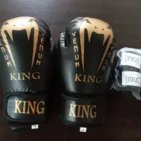 دستکش بوکس و بانداژ