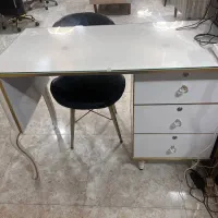 میز ناخن کاری