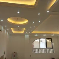 نیازمند نیروی  ساده (کارنکرد) برای برقکاری ساختمان