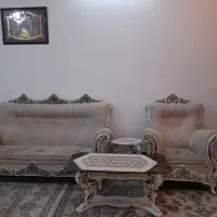 مبل به همراه میز جلو مبلی