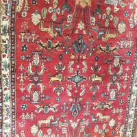 فرش قشقایی با نشان شیر و خورشید