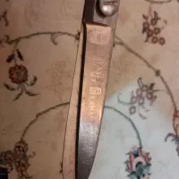 سلام این قیچی تیز وخیلی قدیمیه قیمتش هم توافقیه