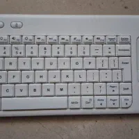 کیبورد لاجیتک K400