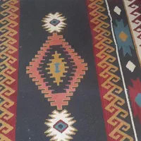 فرشینه و قالی و موکت فروشی