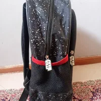 کیف مدرسه نو|کیف، کفش، کمربند|کیش, |دیوار