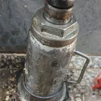 جک روغنی ۱۲ تن