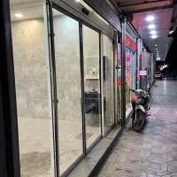 اجاره مغازه بر خیابان بزرگمهر جنب بانک پارسیان|اجارهٔ مغازه و غرفه|اصفهان, فرهنگیان|دیوار
