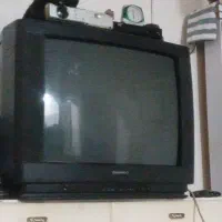 یک عددتلویزیون۳۰اینج قدیمی خیلی سنگین مارک دووخراب
