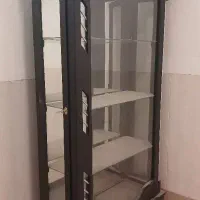 بوفه بسیار تمیز و کم‌کار