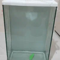 اکواریوم شرکتی ساده شیشه خم نمیباشد