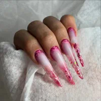 کاشت ناخن تخصصی|خدمات آرایشگری و زیبایی|شوشتر, |دیوار