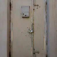 درب حیاط نفر رو|مصالح و تجهیزات ساختمان|بیضا, |دیوار