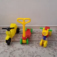دو عدد موتور و  اسکوتر اسبا بازی (هر سه باهم )
