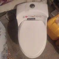 توالت فرنگی تمیز