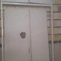 درکمددیواری محکم