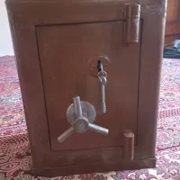 گاوصندق سنگین قدیمی...