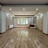 آپارتمان ۱۲۵متری/سالن پرده خور/تک واحد/تاپ لوکیشن