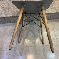 صندلی پایه چوبی محکم ، مخصوص مغازه و منزل|صندلی و نیمکت|سنندج, |دیوار