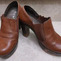 فروش دوجفت کفش سایز  ۳۹  چرم تهران  کارکرده  مجلسی|کیف، کفش، کمربند|شاهین‌شهر, عطار|دیوار