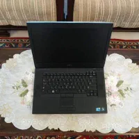 لپ تاپ پانزده اینچی دل Core i7 بسیار تمیز و سلامت