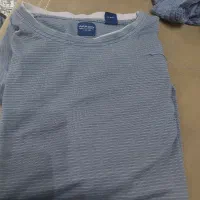 لباس وتیشرت