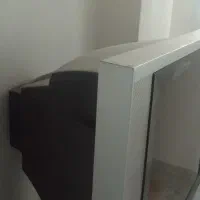 تلویزیون ومیز ومتعلقاتش|تلویزیون و پروژکتور|خشکبیجار, |دیوار