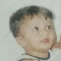 یک عددکیف پول گم کردیم