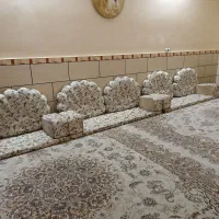 پشتی وکناری