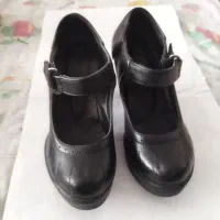 کفش پاشنه بلند