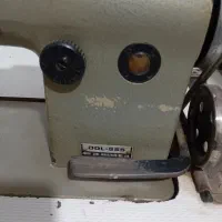 چرخ خیاطی مردانه با تمام وسایلش میز دکمه زن نخ و..