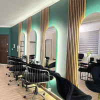 اجاره-اتاق-میز-ناخن-صندلی-تخت-مژه-در-لوکیشن-عالی