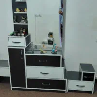 تخت خواب و دو عدد پا تختی و کمد آینه دار|تخت و سرویس خواب|باوی, |دیوار