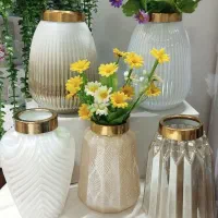 گلدان شیشه‌ای