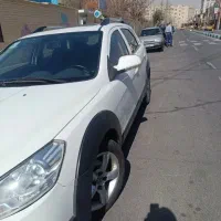ماشین H30 کراس مدل ۹۵ فابریک و کم کار و تمیز