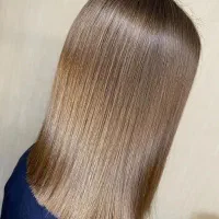 خدمات کراتین و پروتئین و لیفت و لمینت مژه