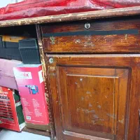 میز کامپیوتر و تلوزیون