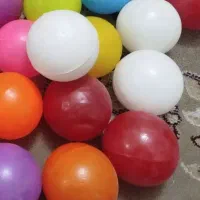 تعداد ۵۰ تا توپ برای داخل استخر بچه