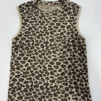 زیر مانتویی پلنگی|لباس|شیراز, گود عربان|دیوار