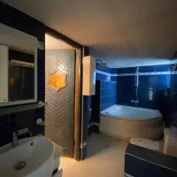 بلوار گیلان آپارتمان ۳۰۰ متری فول امکانات ۳پارکینگ