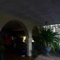 145-متر-کلیدنخورده-رو-به-افتاب