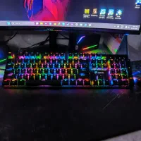 کیبرد فول سایز مکانیکال گرین|قطعات و لوازم جانبی رایانه|قدس, شهرقدس|دیوار