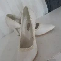 کفش نگین پوش