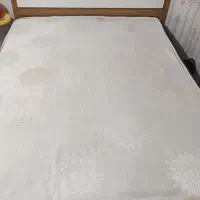 تخت و خوش خواب