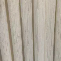 پرده نو تازه نصب شده