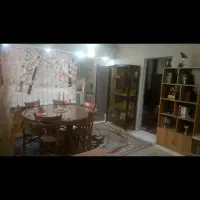 همخانه خانم می‌پذیرم