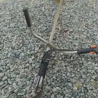 علف زنی هرس و گل کاری و سم پاشی